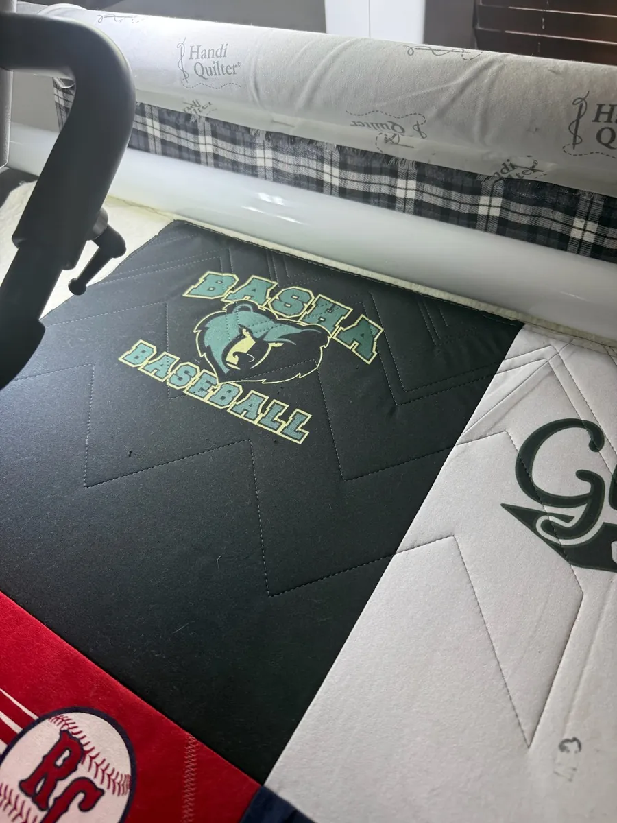 Quilting a jersey quilt on my longarm